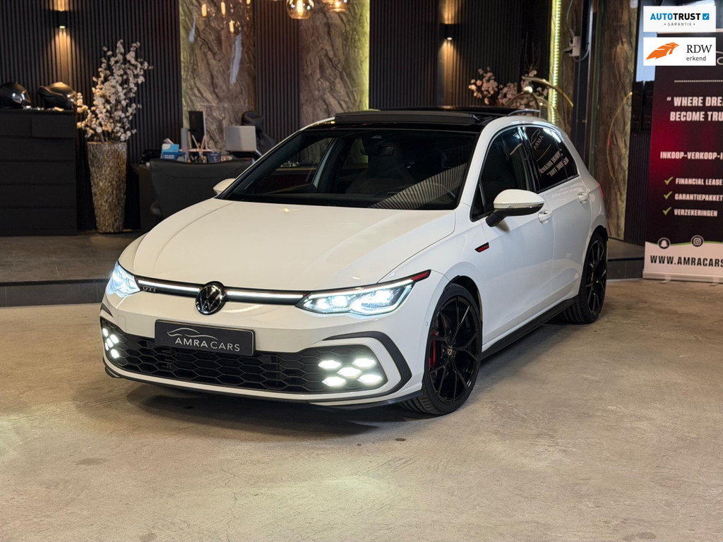 56518361-29.jpg