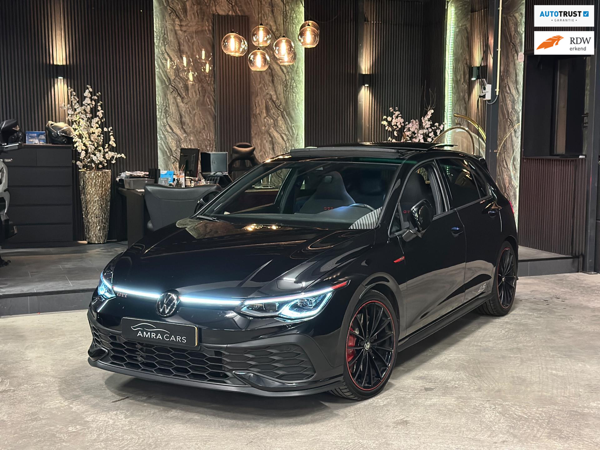 45309109-26.jpg